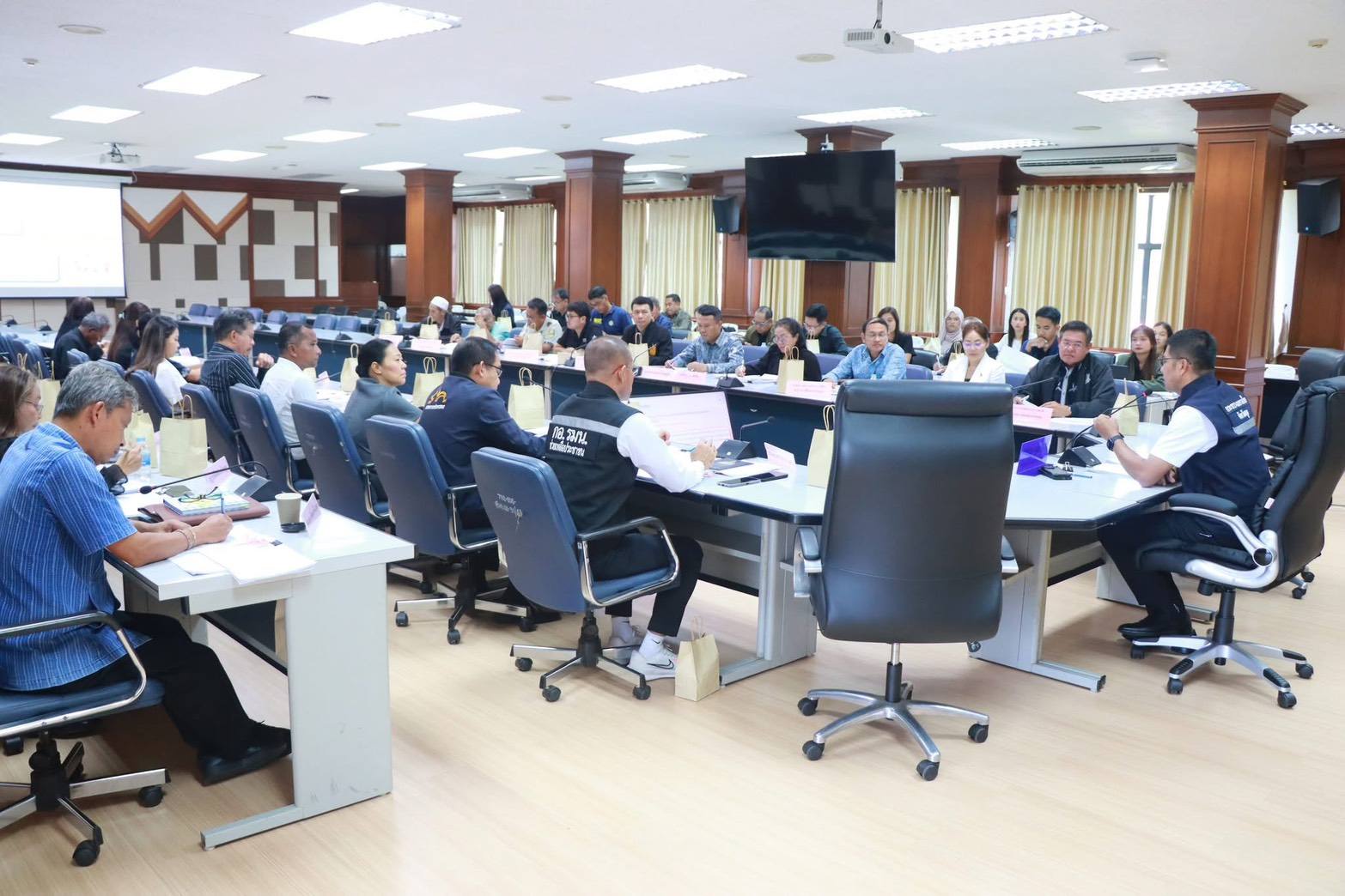 title - ปฏิรูปที่ดินจังหวัดสตูล ร่วมประชุม คทช.จังหวัดสตูล ติดตามความคืบหน้าการจัดที่ดินทำกินให้ชุมชนตามนโยบายรัฐบาล